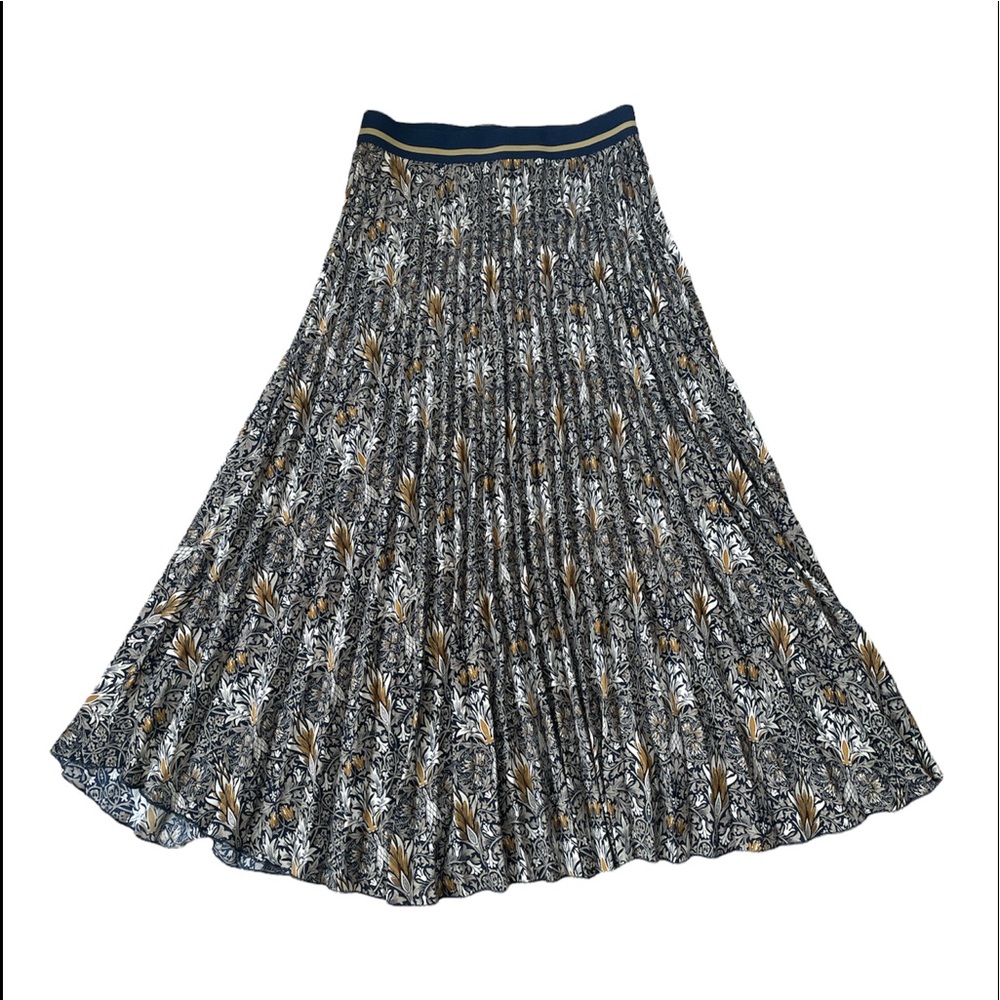 Pleated patterned midi skirt by Morris & Co x H&M